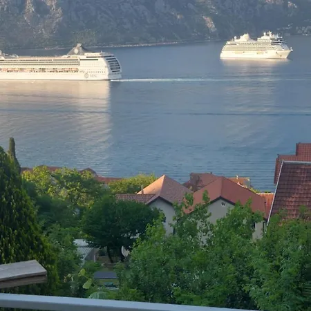 Apartment Marija Kotor Exterior photo